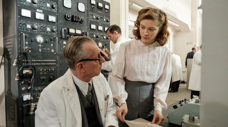 Geheimnis eines Lebens – Bild: ARD Degeto/​Entertainment One/​Nic /​ ZDF und ARD Degeto/​Entertainment