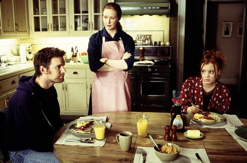 Peter Krause (Nate Fisher), Frances Conroy (Ruth Fisher), Lauren Ambrose (Claire Fisher) – Bild: Home Box Office Inc.