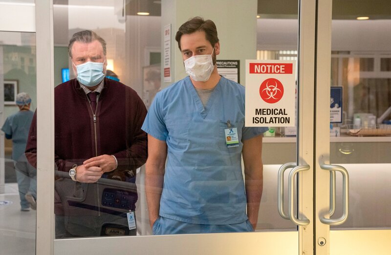 Dr. Max Goodwin (Ryan Eggold, r.) – Bild: ORF/​Universal/​NBC/​Virginia Sherwood
