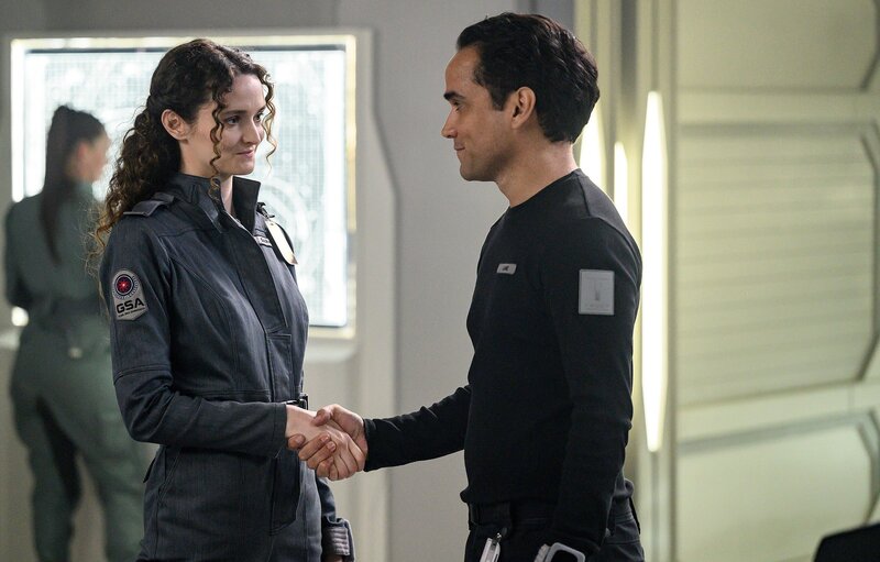 THE ARK -- ìGet Out and Pushî Episode 103 -- Pictured: (l-r) Stacey Read as Alicia Nevins, Miles Barrow as Trent Baylor – Bild: Ark TV Holdings, Inc.