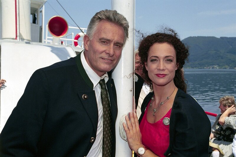 Klaus Wildbolz (Wenzel Hofer), Barbara Wussow (Susanne Neumann). – Bild: ORF/​Hubert Mican