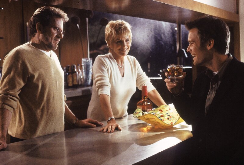 Robert Foxworth (Dr Bernard Chenowith), Joanna Cassidy (Margaret Chenowith), Peter Krause (Nate Fisher) – Bild: Home Box Office Inc.