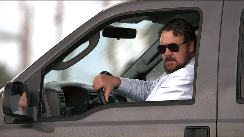 Entschlossen heftet sich der Fremde (Russel Crowe) an Rachels Fersen, um ihr eine Reihe von Lektionen zu erteilen, die sie so schnell nicht vergessen wird?; Entschlossen heftet sich der Fremde (Russel Crowe) an Rachels Fersen, um ihr eine Reihe von Lektionen zu erteilen, die sie so schnell nicht vergessen wird … – Bild: RTLZWEI Entschlossen heftet sich der Fremde (Russel Crowe) an Rachels Fersen, um ihr eine Reihe von Lektionen zu erteilen, die sie so schnell nicht vergessen wird?; Entschlossen heftet sich der Fremde (Russel Crowe) an Rachels Fersen, um ihr eine Reihe von Lektionen zu erteilen, die sie so schnell nicht vergessen wird … – Bild: RTLZWEI