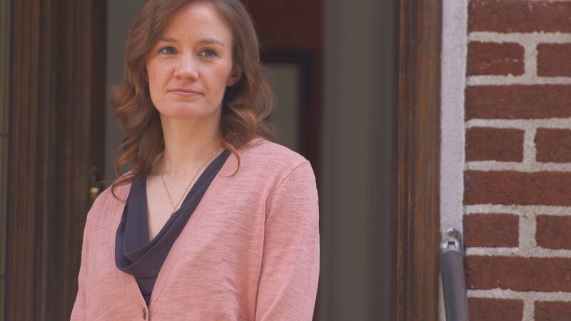 Diane gazes into the distance. – Bild: Investigation Discovery /​ Discovery Communications