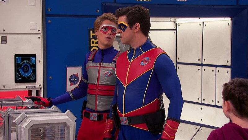 Henry Hart, Kid Danger (Jace Norman, l.) und Captain Man, Ray Manchester (Cooper Barnes, r.) – Bild: ANNÉE Viacom International Inc.