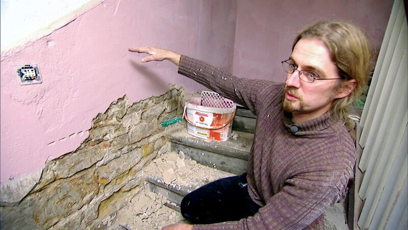 Matthias beim MalernMatthias beim Malern – Bild: RTL II – Recht zum Abdruck/​Darstellung zeitlich/​sachlich beschränkt auf die Bewerbung der Sendung