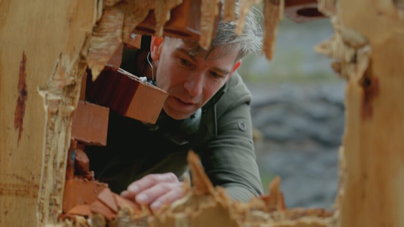 Sprengstoff an einer Wand. (National Geographic) – Bild: National Geographic /​ National Geographic