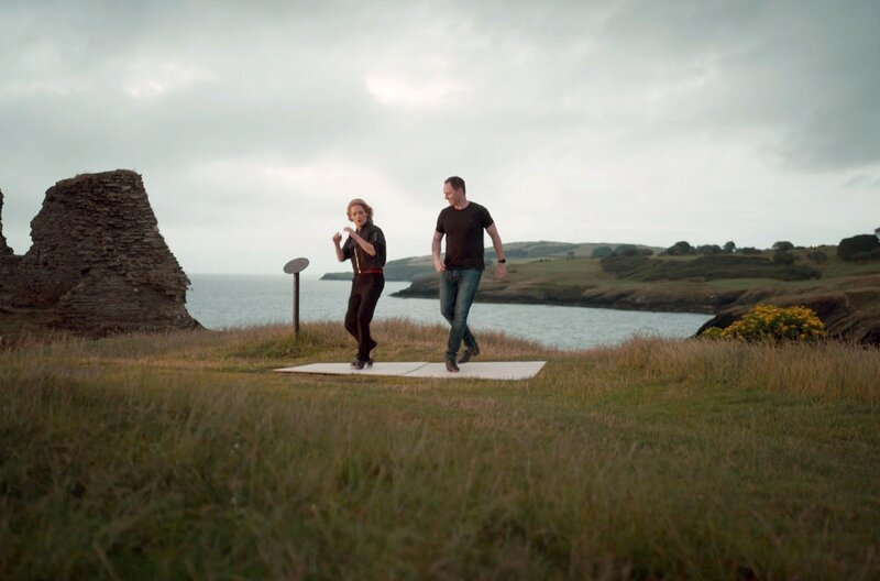 Sylvia Camarda tanzt mit dem ehemaligen Riverdance-Star David McCabe. – Bild: ZDF und ARTE/​Manufactura Pictures/​Kobalt Documentary 2025