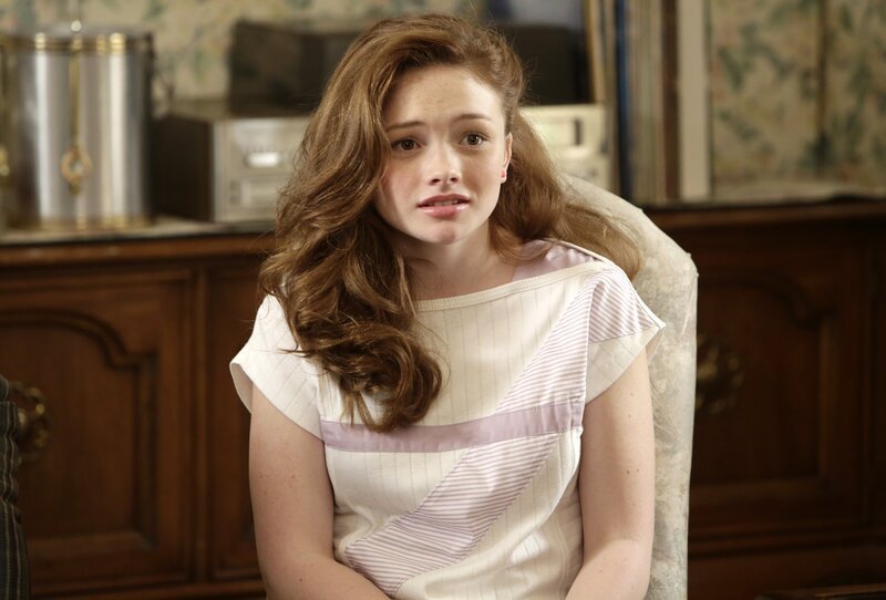 Natalie Alyn Lind (Dana Caldwell). – Bild: 2014, 2015 Sony Pictures Television Inc. All Rights Reserved. /​ Nicole Wilder Lizenzbild frei