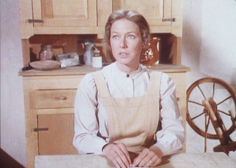 Caroline (Karen Grassle) befürchtet, dass ihr Mann sie mit einer anderen Frau betrügt. – Bild: Worldvision Lizenzbild frei