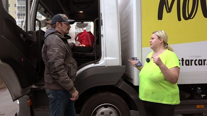 Umzugsstress läuft Sandra und Tino die Zeit davon. – Bild: RTLZWEI
