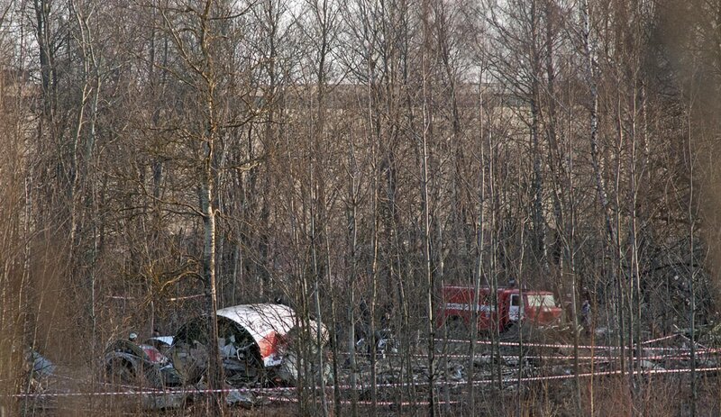 Mh17 wreckage woodland – Bild: Spiegel Geschichte