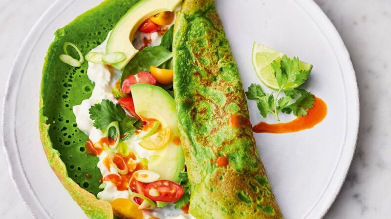 Spinat Pfannkuchen – Bild: Raffiniert und frisch / Foto: RTL / Jamie Oliver Enterprises Limited Spinat Pfannkuchen – Bild: Raffiniert und frisch / Foto: RTL / Jamie Oliver Enterprises Limited