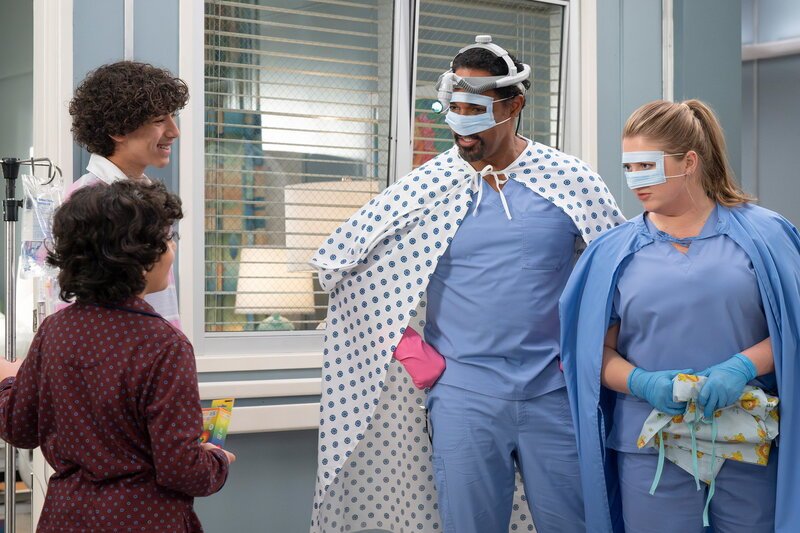 Grey’s Anatomy Staffel 21 Folge 15 Jason George als Dr. Ben Warren, Jaicy Elliot als Dr. Taryn Helm – Bild: SRF/​Disney