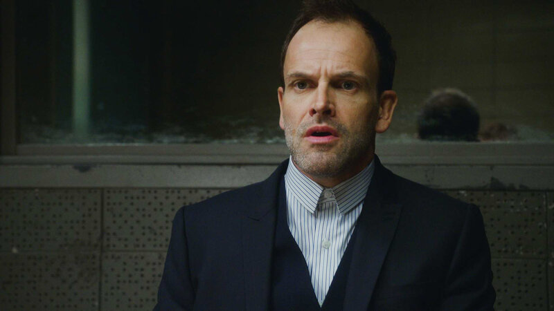 Sherlock Holmes (Jonny Lee Miller) – Bild: CBS Broadcasting, Inc.