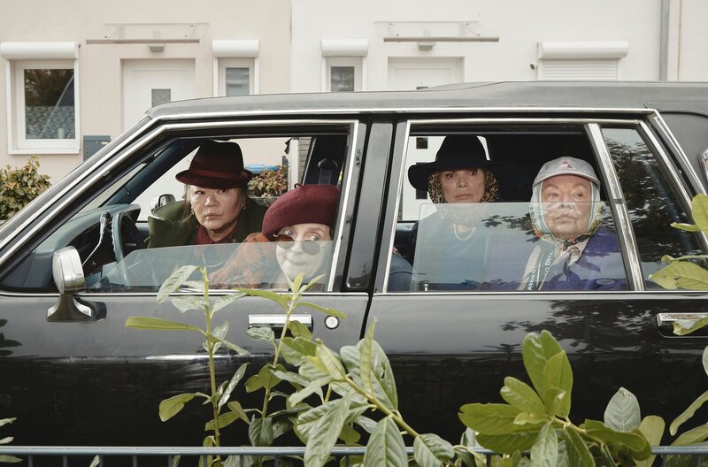 Wir vier und der Enkeltrick – Bild: SWR/​wüste medien/​O-Young Kwon