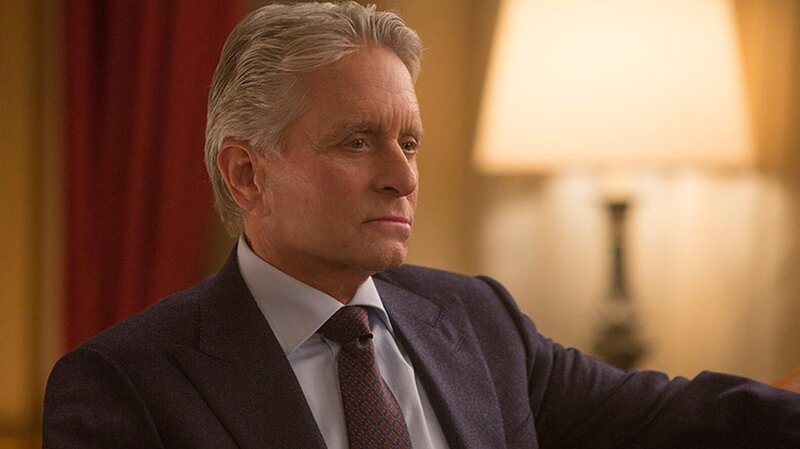 Eric Lasch (Michael Douglas) vermutet einen Verräter in den Reihen der CIA. – Bild: port.hu