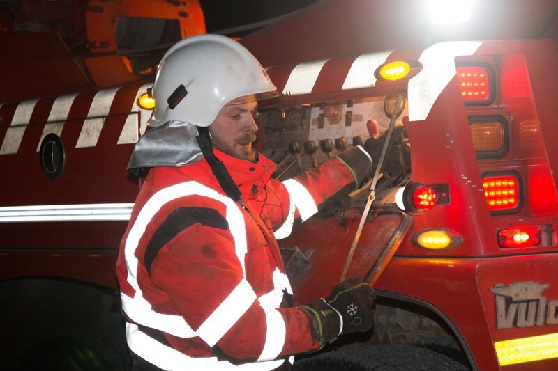 ORKANGER, NORWAY – Erik operating the winch. – Bild: National Geographic Partners, LLC.