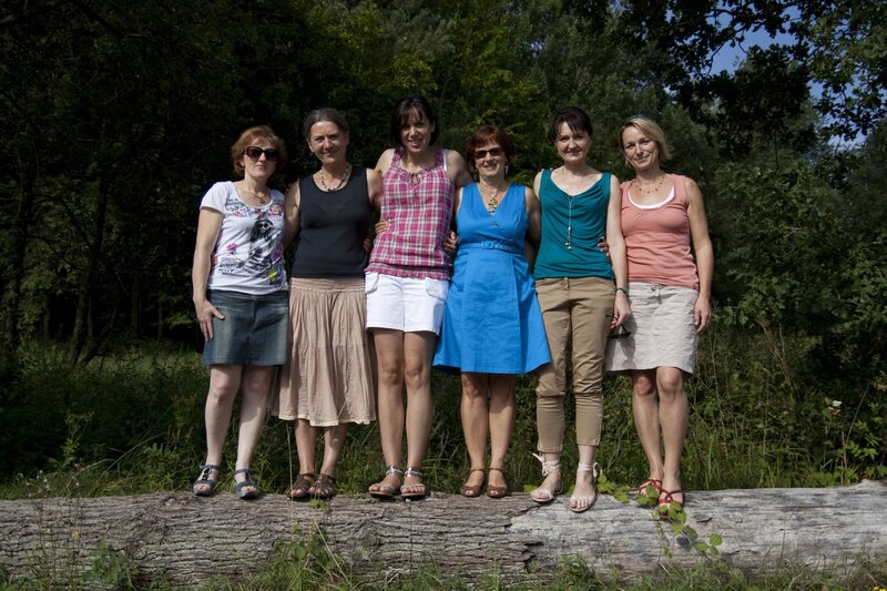 Die Landfrauen – von links: Gabriele Huber, Barbara Schober, Dagmar Kirmeier, Gerlinde Hofer, Beate Schaller und Daniela Schubert. – Bild: BR/​megaherz gmbh/​Andreas Maluche