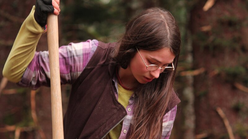 Rain Brown digging. – Bild: Discovery Channel