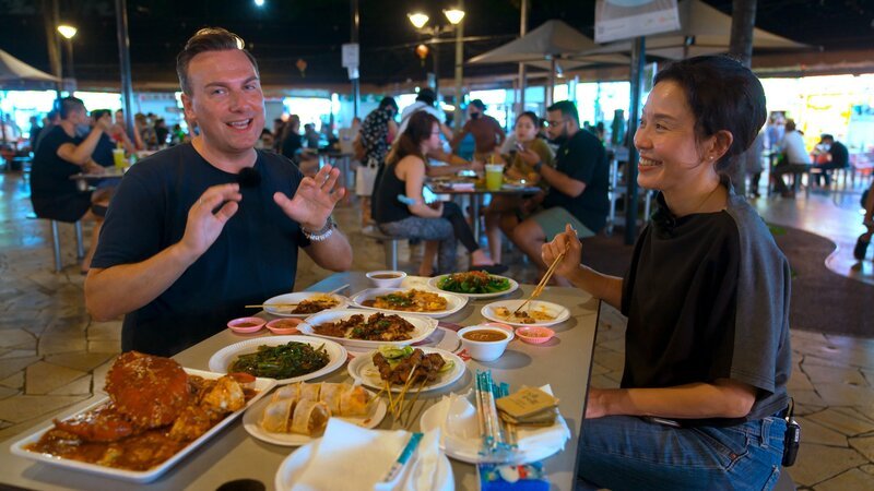 Evelin (r.), Tim Raue (l.) – Bild: RTL