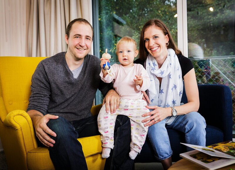 Iren, Jan und Töchterchen Livia Mia in Rümlang, ZH – Bild: SF2