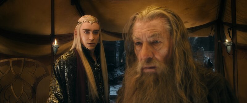 Lee Pace (Thranduil), Ian McKellen (Gandalf, der Graue). – Bild: RTL /​ METRO-GOLDWYN