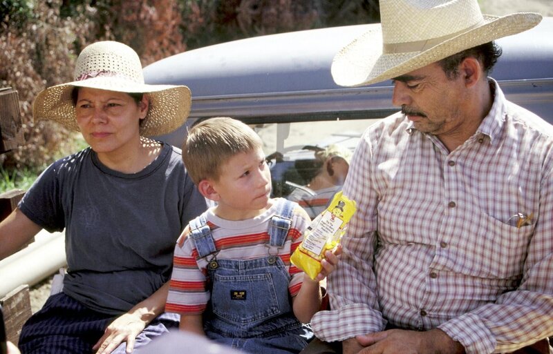 Bei seinem Ausflug findet Dewey (Erik Per Sullivan) schnell neue Freunde. – Bild: ORF/​Twentieth Century Fox Film Corporation