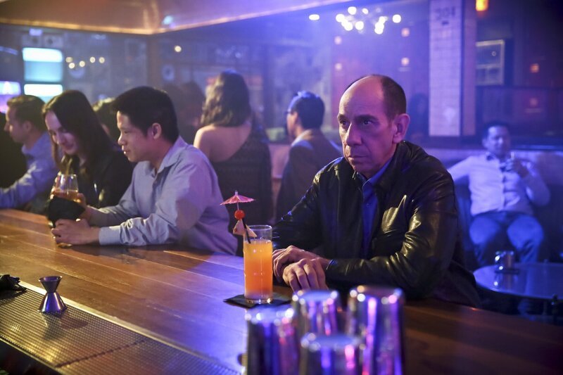 Der Kommandeur der Pazifikflotte und hochrangige Marineoffiziere aus neun asiatischen Allianz-Staaten treffen sich in Los Angeles. Das Team um Granger (Miguel Ferrer) wird zum Personenschutz abgestellt … – Bild: 2016 CBS Broadcasting, Inc. All Rights Reserved /​ Cliff Lipson Lizenzbild frei