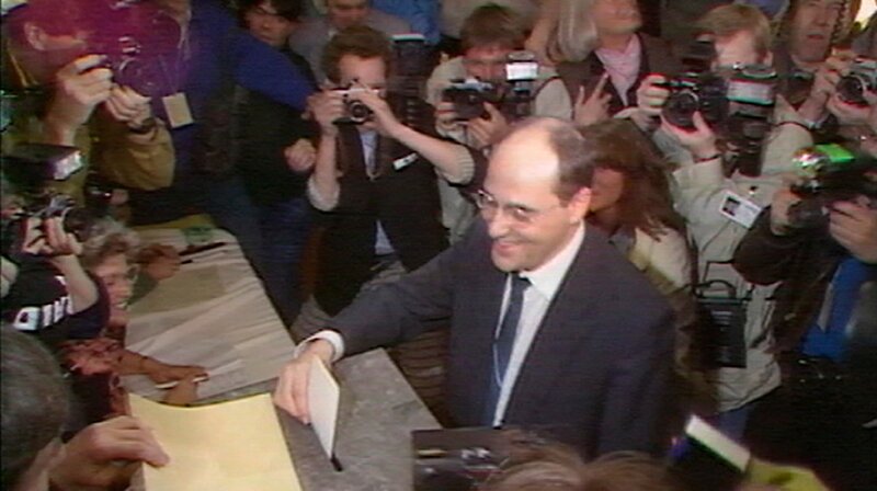 Das Jahr 1990 – Berlin feiert die deutsche Einheit und neue Freiräume entstehen. – Bild: rbb