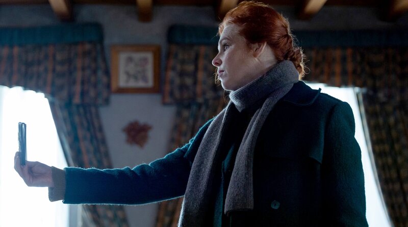 Scarborough-Ermittlerin Kate Linville (Henny Reents) im Einsatz. – Bild: ARD Degeto Film/​Khuram Qadeer Mirza