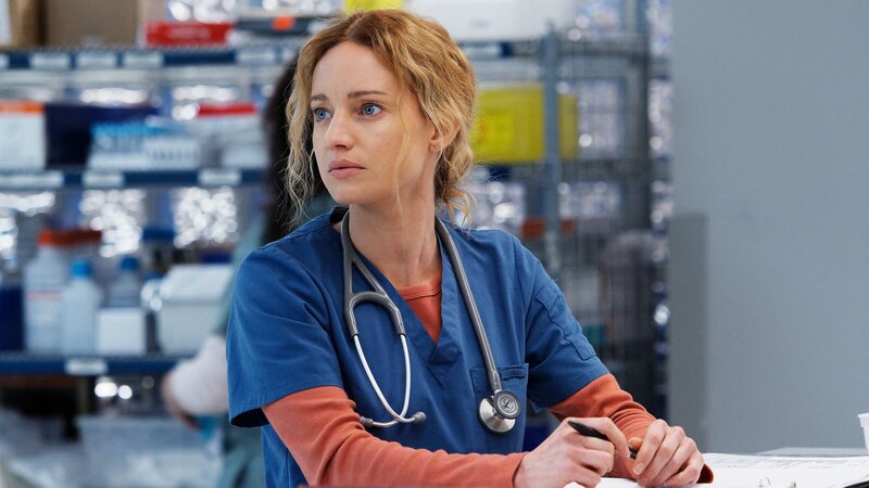 Transplant – Ein besonderer Notarzt Staffel 2 Folge 5 Bekommt überraschend eine Chance: Laurence Leboeuf als Magalie Leblanc – Bild: SRF/​2021 Sphere Media 2020 inc.