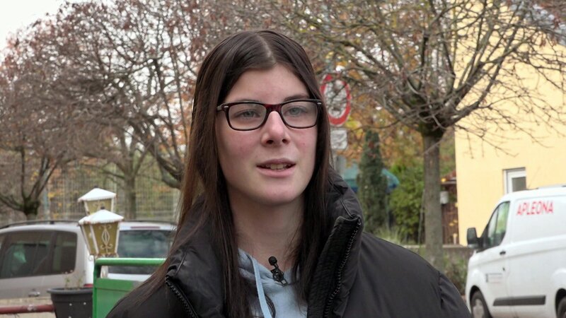 Florians zweitälteste Tochter Anna (18) hat ihre Ausbildung abgebrochen – Bild: RTL Zwei