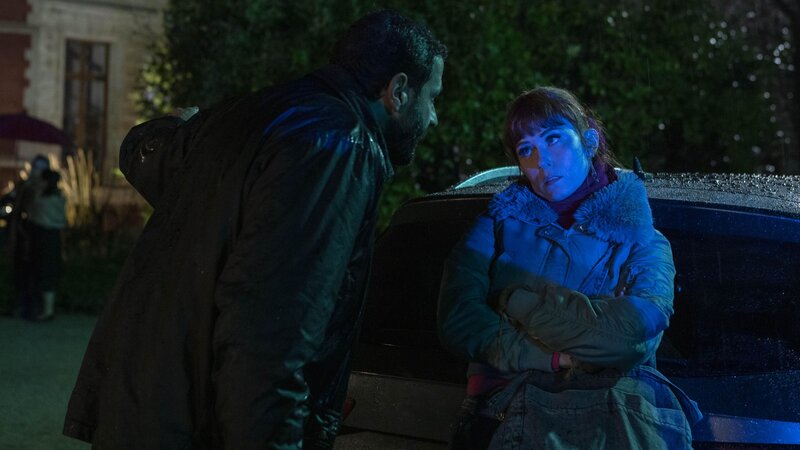 Adam Karadec (Mehdi Nebbou, l.); Morgane Alvaro (Audrey Fleurot, r.) – Bild: PHLIPPE LE ROUX – THIBAUT GRABHERR /​ SEPTEMBREPRODUCTIONS /​ TF1