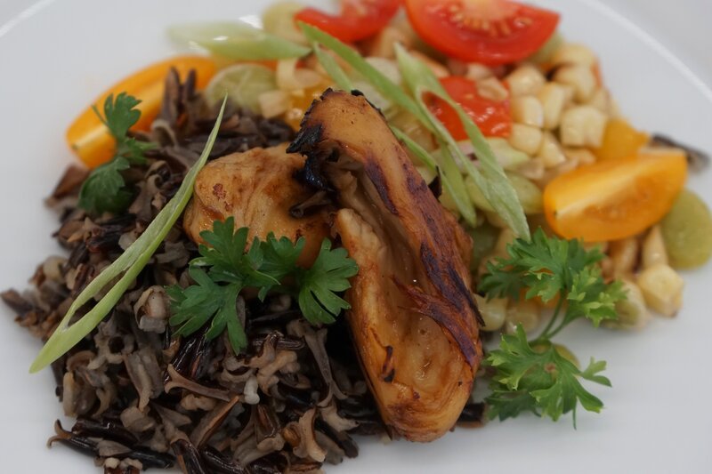 Zellkultiviertes Hühnerfleisch des Start-ups „Eat Just“. In Singapur ist es bereits auf dem Markt, bald soll es auch in den USA erhältlich sein. – Bild: ServusTV