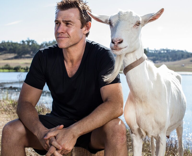 Hugh Knight (Rodger Corser). – Bild: Fremantle Media Ltd.