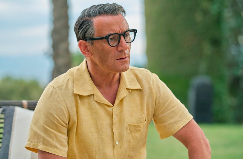 Cary Grant (Jason Isaacs). – Bild: WDR/​ITV Studios Limited