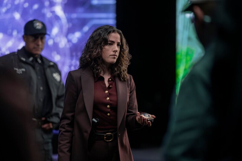 LAW & ORDER: ORGANIZED CRIME -- „Beautiful Disaster“ Episode 507 -- Pictured: Olivia Thirlby as Det. Frances Tanner -- (Photo by: Zach Dilgard/​PEACOCK) – Bild: PEACOCK /​ UNIVERSAL