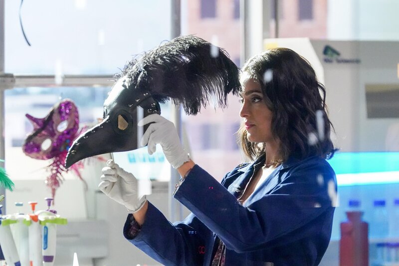 Allie Rajan (Mandeep Dhillon) – Bild: RTL /​ 2021 CBS Broadcasting Inc