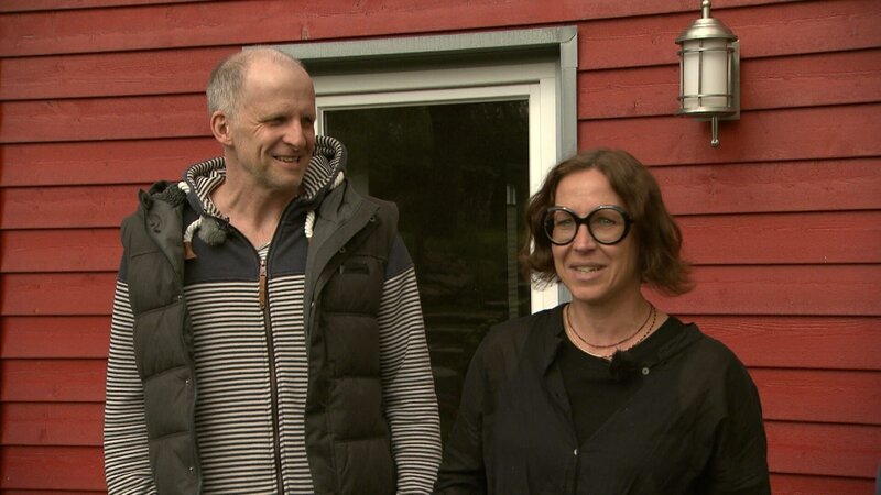 Der Garten von Familie Lehmann braucht dringend eine Generalüberholung. Die Gartenprofis Nicole Johag und Frank Riese stellen sich der Herausforderung. Im Bild: Herr und Frau Lehmann – Bild: ZDF und Karin Kurze