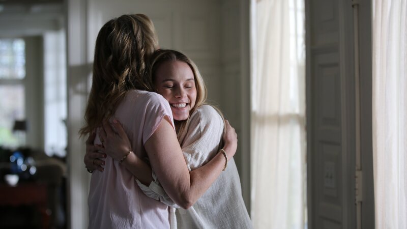 Kathleen Boddington (Debra) welcoming daughter Lindsey Spohler (Terra) home – Bild: Discovery Communications, LLC