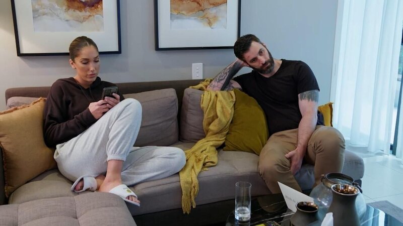 Selin (l.); Anthony (r.) – Bild: 2022 Endemol Shine Australia © 2022 Nine Network Australia Lizenzbild frei