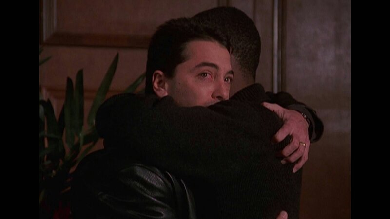 Frank McCovey (Scott Baio), Reverend Davis (Isaiah Washington) – Bild: CBS Studios International