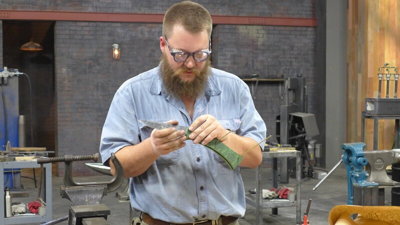 Forged in Fire Season 3 EP The Zweihander, Forged in Fire_Wettkampf der Schmiede Staffel3 EP Der ZweihänderForged in Fire Season 3 EP The Zweihander, Forged in Fire_Wettkampf der Schmiede Staffel3 EP Der Zweiha?nder – Bild: A&E Television Networks Lizenzbild frei