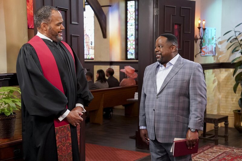Pastor Don (Victor Williams, l.); Calvin Butler (Cedric the Entertainer, r.) – Bild: © 2019 CBS Broadcasting, Inc. /​ Monty Brinton /​ Monty Brinton