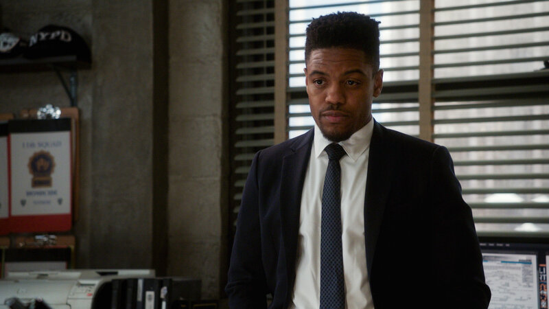 Detective Marcus Bell (Jon Michael Hill) – Bild: CBS Broadcasting, Inc.