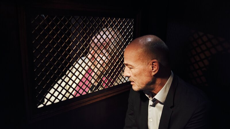 Second from the left: Der Sünder (Heiner Lauterbach) – Bild: S: Heimatkanal (DE)