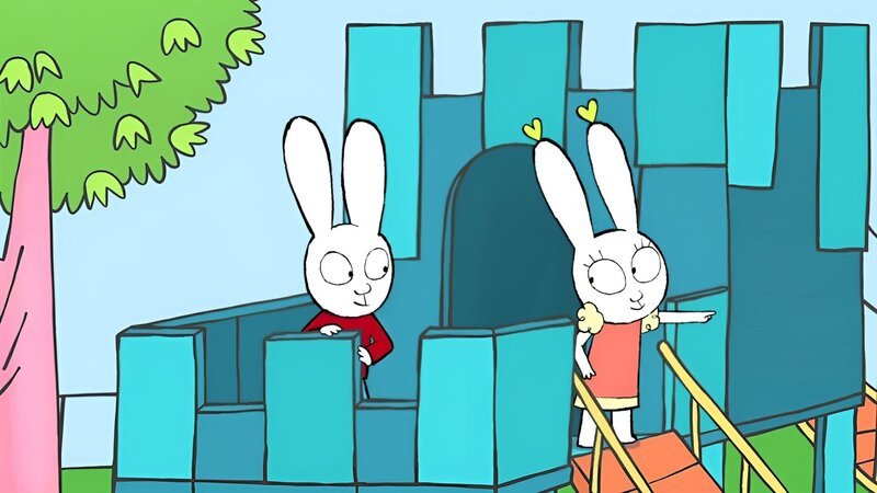 Auf dem Spielplatz im Park haben Simon (l.) und Lou (r.) viel Spaß auf der Burg. Bis zwei Jungs kommen, und die Burg für sich beanspruchen wollen. – Bild: ZDF/​GO-N Productions