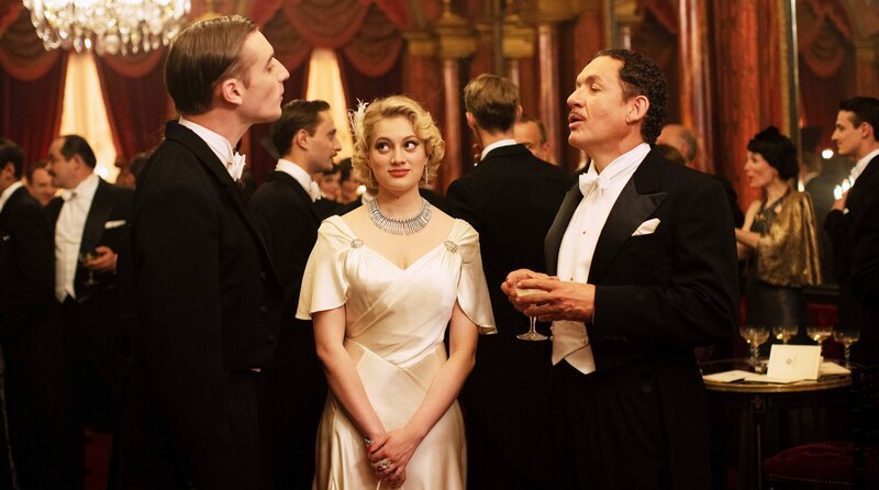 Madeleine Verdier (Nadia Tereszkiewicz) – Bild: rbb/Carole Bethuel/MANDARIN ET COMPAGNIE/FOZ/GAUMONT/SCOPE PICTURES/FRANCE 2 CINEMA/PLAYTIME PRODUCTION Madeleine Verdier (Nadia Tereszkiewicz) – Bild: rbb/Carole Bethuel/MANDARIN ET COMPAGNIE/FOZ/GAUMONT/SCOPE PICTURES/FRANCE 2 CINEMA/PLAYTIME PRODUCTION