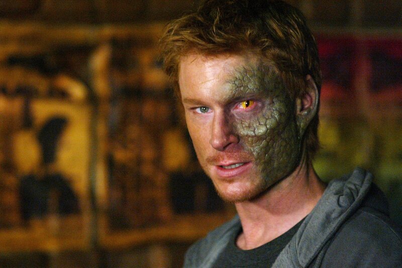 Der Halbdämon Sirk (Zack Ward) will unbedingt ein vollwertiger Dämon werden und dafür muss er alle seine menschlichen Blutsverwandten töten. Werden die Mächtigen Drei ihn davon abhalten können? – Bild: Paramount Pictures Lizenzbild frei